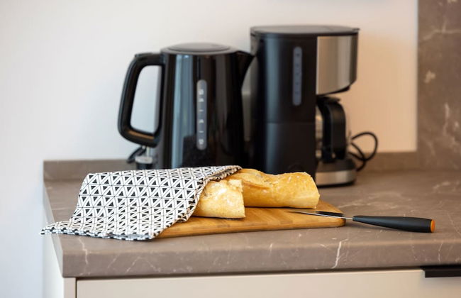 Jantaris Apartments by Renters - Photo 18