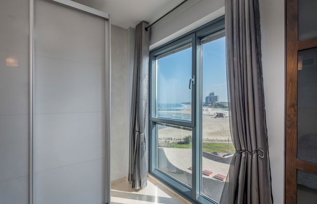 Beach Front By Ritz Hotel Pool Parking - Photo 24