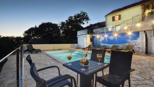 Holiday home Vrvilo- with private pool and playground - Foto 4