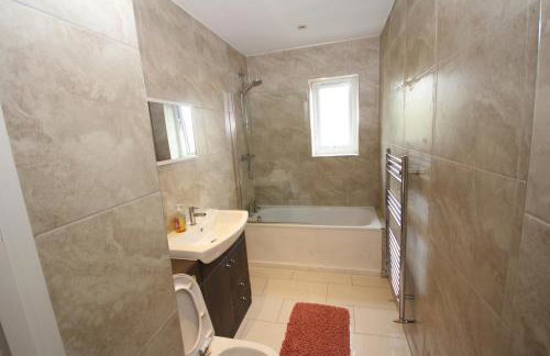 Lee's House - Photo 14