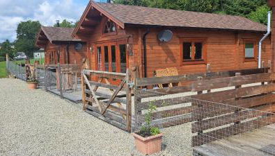 Cobblehouse Country Cabins no TRADE WORKERS - Foto 5