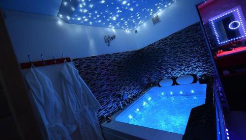 "glamappartspa" Véritable Love room étoilée & Park - Foto 1
