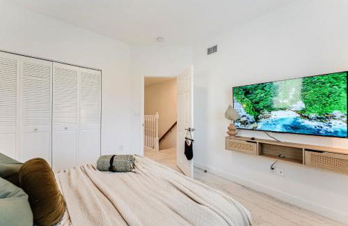 Palm Beach Oasis with BBQ, Htd Pool and Pickleball Ct - Foto 24