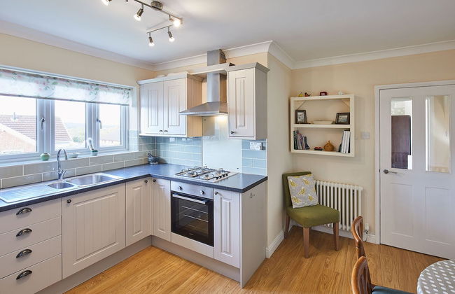 Host Stay Coach Cottage - Foto 13