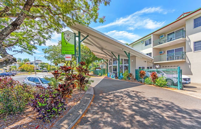 Koala Court Holiday Apartments - Photo 63