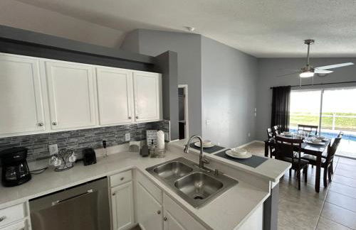 4 bed pool home close to Disney - Foto 24