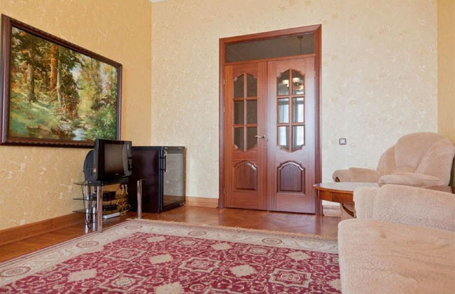 LUXKV Apartment on Kudrinskaya Square - Photo 8