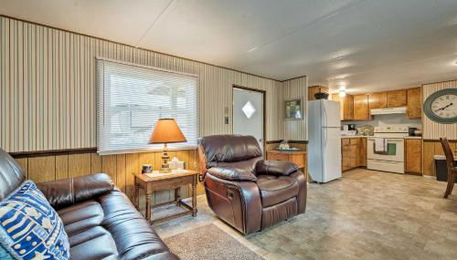 Cabin with Fire Pit, Walk to Steinhatchee River! - Foto 5