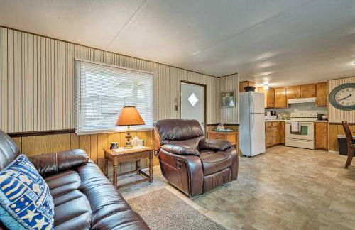 Cabin with Fire Pit, Walk to Steinhatchee River! - Foto 5