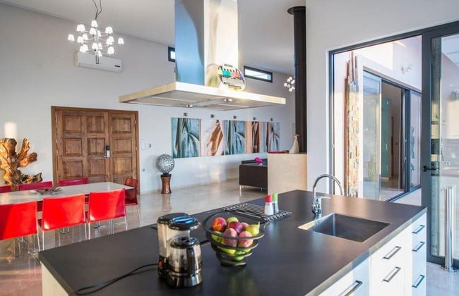 Jamila Villa in Kalathas - Photo 8