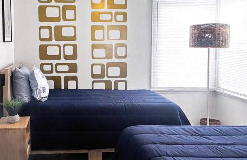 Quaint Mid-Century Cottage by the Coast - Foto 35