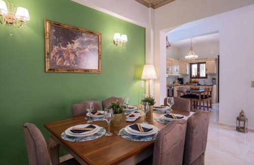 Princess Anna Maria - Photo 29