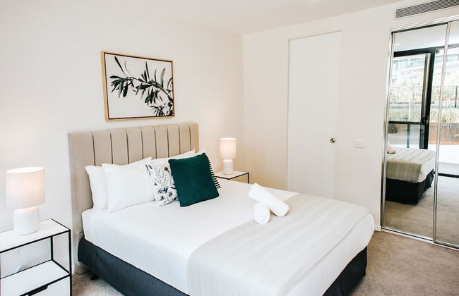 Kerridge St Apartments by Urban Rest - Photo 2