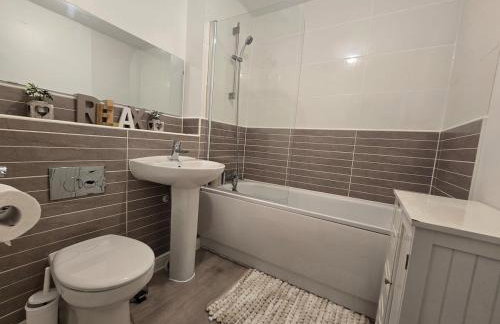 The Charm Luxury House - 8mins to NEC, Birmingham Airport - Foto 44