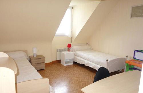 Spacieuse maison typique pour 10 personnes Vue mer plage à 10 minutes à pied- idéale pour des vacances ou un weekend en famille ou entre amis - Foto 18