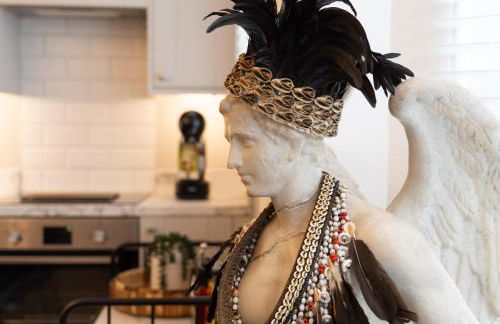 The Regal Apartment - Photo 12