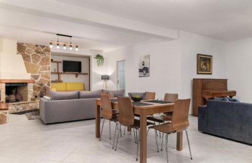 Domelia's Luxury Apartments near Airport & beach - Foto 43