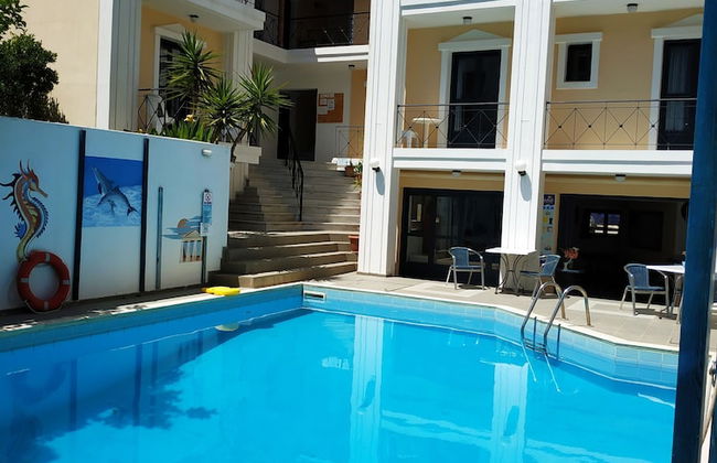 Renia Studios Standard Studio Overlooking the Swimming Pool - Foto 24