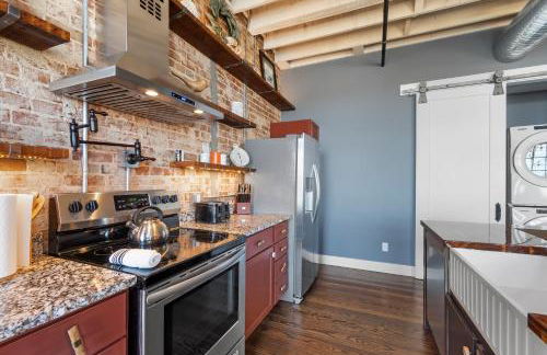 Downtown Urban Loft above Restaurant #7 - Foto 7