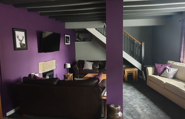 Lovely 4 bed House Sleeping 8 Near Ashbourne - Photo 12