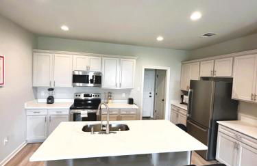 Tigers Stripe Stay Luxury Retreat by LSU - CL5602 - Foto 4