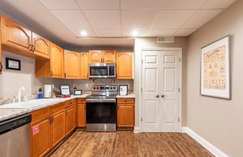 Cozy Country Poolside Getaway, 2BR, Near ATL - Foto 6