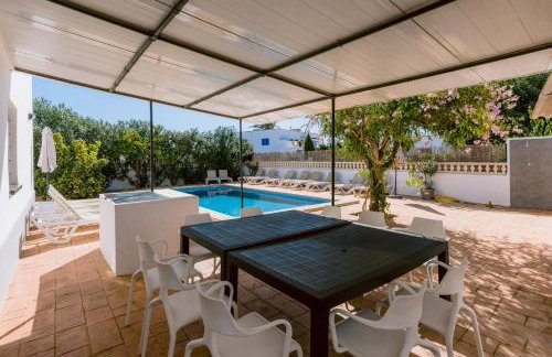 Villa Torres 10 minute walk from Playa den Bossa - Photo 11