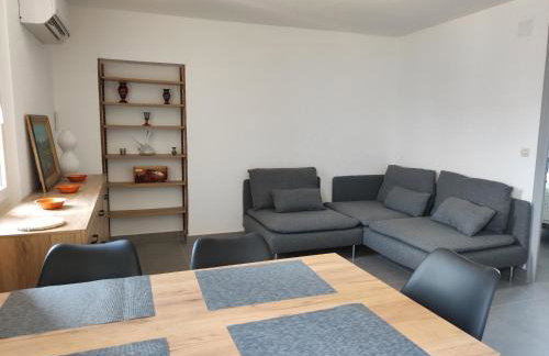 Appartement rénové avec clim, piscine, WiFi et parking à Palau-del-Vidre - FR-1-776-108 - Foto 9