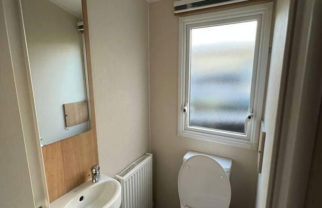 Stunning 8 Berth Caravan in Poole - Foto 12