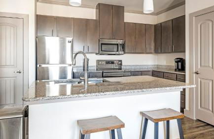 Landing Amazing 1BD Courtyard Pool - Photo 8