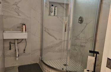 Shasta Om, 1BR1BA Back unit - Foto 6