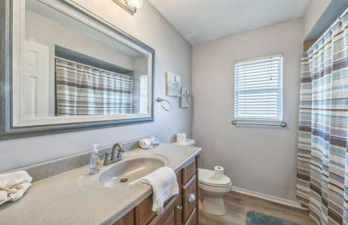 456 Stunning Canal-Front Home with Heated Pool - Foto 22