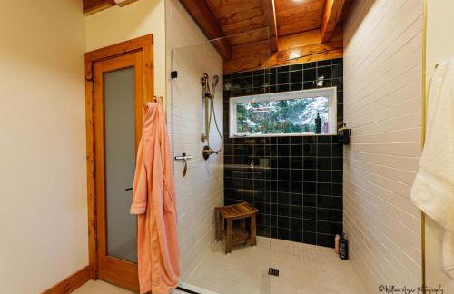 Welcome to Raven Ridge Lodge - where time slows - Photo 79