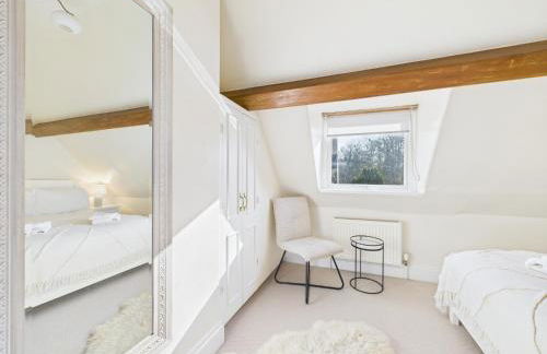 Romantic Cottage in the Cotswolds with Private Parking and WiFi - Foto 9