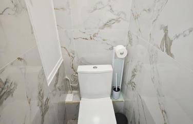 Arc de Triomphe 2 min walk Elegant Apartment - Foto 3