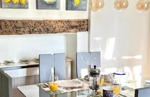 Church View a first floor apartment in the heart of historic Topsham - Foto 11