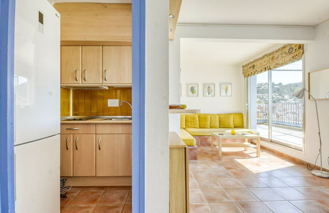 Apartment in Roses Near Beach - Photo 5