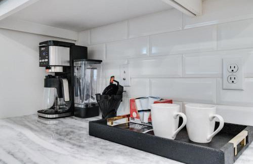 Brand New Designer Townhome in the Middle of Town - Foto 24