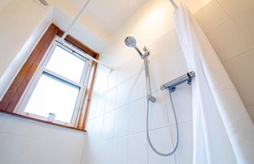 Beautiful and Bright Georgian Style Morningside Apartment - Pass the Keys - Foto 32