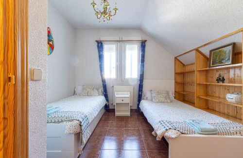 Villa con Jacuzzi exterior y Piscina cubiertos - Foto 54