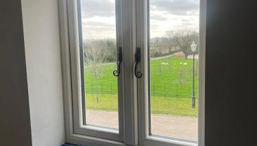 Charming 2-Bedroom Cottage in Warwickshire - Foto 3