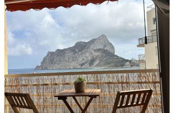 Modern & Sunny Studio - Photo 2