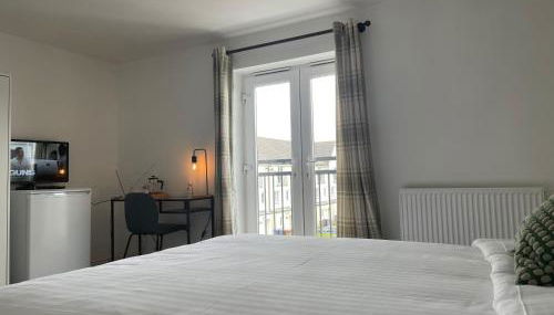 Spacious 4 Large Bedrooms Thurrock Grays 3 baths 1 ensuite Netflix Free Parking - Foto 4