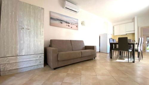 Conchiglia Family Garden Retreat - 2BR - Near the Sea - Wi-Fi - AC - BBQ - Pet Friendly - Foto 3