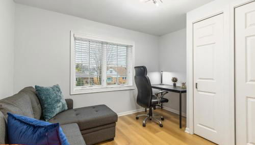 STUNNING freshly remodeled MODERN apartment - Foto 5