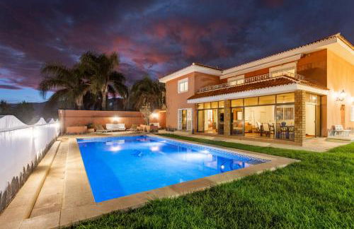 One & Only Sports and Relax Villa by Eden Rentals - Foto 2