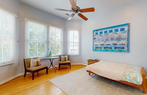 Under the Avenue - Foto 18