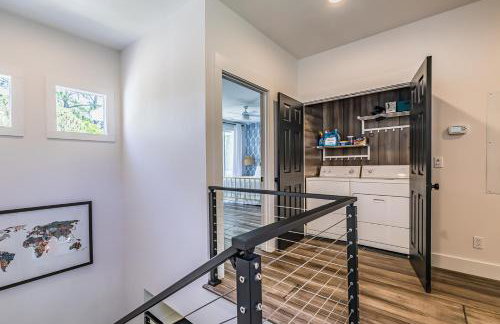 New Listing! Walking distance to Marina. - Foto 27