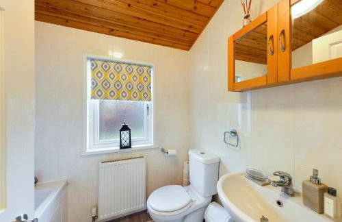 3 Bedroom Lakeview Lodge - Ensuite & Balcony Deck - Foto 55