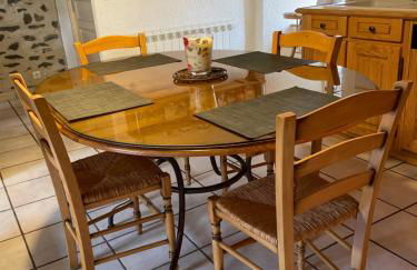 Gite Chez Manon et Pierre Salers - Foto 4